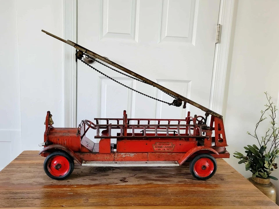 Camión de bomberos Keystone Packard modelo 79 de colección 1928 escalera aérea 31" de largo Foto 1 de 4