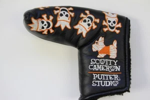 2007 Halloween Skull and Crossbones Headcover - Picture 1 of 2