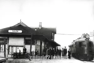 1910 - OREGON Salem Photo SP RR DEPOT McKeen Motor Car - Picture 1 of 1