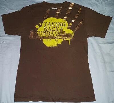 CAMISETA DE COLECCIÓN AÑOS 2000 TAKING BACK DOMINGO PEQUEÑA Y2K AMARILLO MARRÓN BANDA DE ROCK PUNK EMO Foto 1 de 4