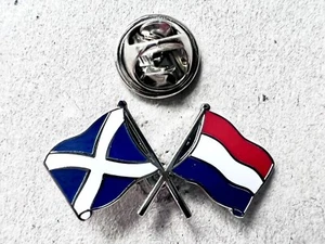Insignia de pasador de metal y esmalte de Escocia y Países Bajos Holanda bandera T450 - Imagen 1 de 1