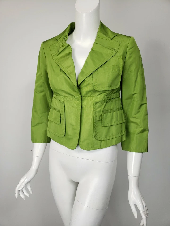 Chaqueta corta PER SE verde mezcla seda faille frente a presión Reino Unido 2 EE. UU. 0 Foto 1 de 3