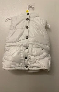 Girl's The Children's Place Puffer Vest Size 5-6 With Detachable Hood New - Picture 1 of 4