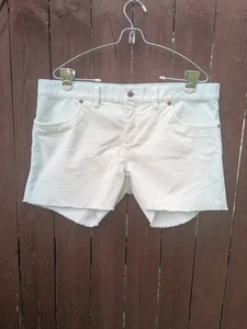 Carve Designs pantaloncino donna Oahu in velluto a coste verde chiaro con cuciture interne 4" taglia 10 - Foto 1 di 7