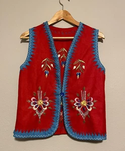 Vintage Handmade Womens Vest Large Red Wool Felt Floral Embroidered Art to Wear - Picture 1 of 6
