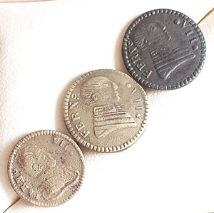3 BOTONES CIVILES Fernando VII (1808-1833). Excelente para Coleccionar. 200 AÑOS - Imagen 1 de 16