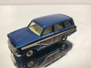 CORGI TOYS 440 FORD CONSUL CORTINA SUPER ESTATE CAR -BLUE 1:43- GOOD - 358 - Picture 1 of 8