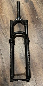 ROCKSHOX LYRIK 29” MTB FORK, 150MM, 15 X 110, 44MM OFFSET - Picture 1 of 5