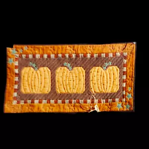 Country Pumpkins Quilt Pattern - 38x18 Table Runner 16x14 Wall Hanging vtg 1990s - Picture 1 of 3