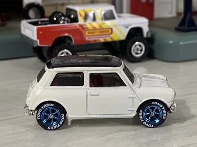 Matchbox White Mini Cooper - Custom Wheel Swap - Real Riders - 1/64 - Image 1 of 4