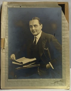 "LIVINGSTONE." Portrait May 11th 1924 - Picture 1 of 6