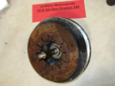 Skidoo Everest 340 1978 OEM embrague secundario accionado por correa con eje freno rotor CVT Foto 1 de 4