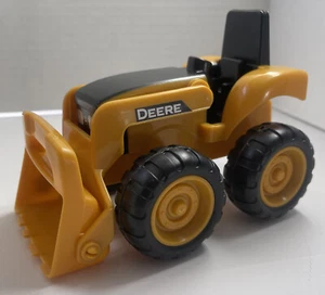 John Deere Tractor With Loader Tomy 47020 - Picture 1 of 7