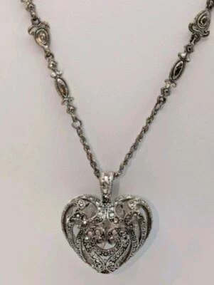 Collar Corazón Hinchado Tono Plata Fillagree Marcasita  Foto 1 de 4