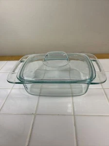 PYREX VTG BLUE CLEAR GLASS 2QT 1.9L CASSEROLE DISH LID 9x7 W HANDLES USA C624 17 - Picture 1 of 9