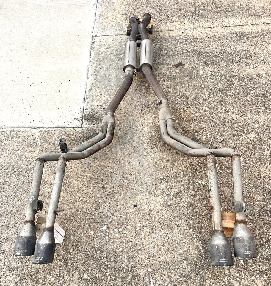 BMW E63/64 M5 M6 2006 2007 2008 2009 2010 2011 2012 tubo recto escape y puntas Foto 1 de 4