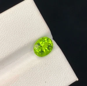 Peridoto Verde Natural 8mm Corte Ovalado 2.25ct Piedra Preciosa Suelta Origen Pakistán. - Imagen 1 de 8