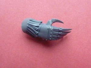 Space Marine Cataphractii Terminator RIGHT LIGHTINING CLAW (A) Betrayal at Calth - Picture 1 of 1