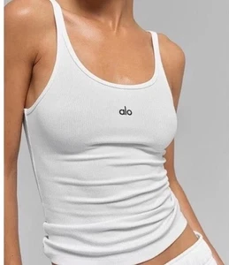 ALO YOGA Prosper Tank White M New - Picture 1 of 3