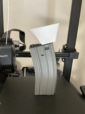 Embudo de cargador de alta capacidad Airsoft M4 impreso en 3D Foto 1 de 4