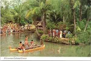 Postal del Centro Cultural Polinesio El Desfile de Canoas Largas, Bailarines de Fiji - Imagen 1 de 7