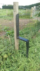 Easy Fence Post Repair Support For Corner And Round Post Or Tree Brace Inc VAT - Picture 1 of 8