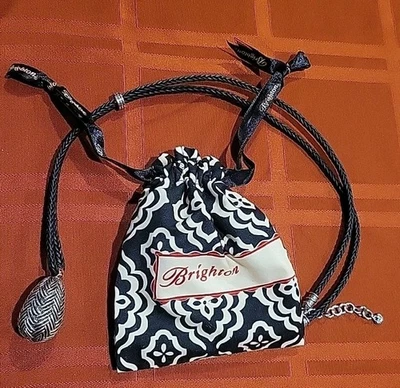 "Collar Brighton Neema Lariat Y cordón de cuero grueso negro 1,75"" colgante lágrima" Foto 1 de 4