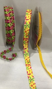 Speciality Ribbon Mini Flowers + Printed 1/2 “ Yellow + Floral 19 + Yds Total - Picture 1 of 9