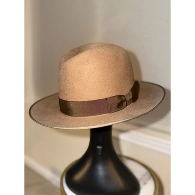 Fedora de fieltro de castor Optimo Chicago Premium - talla 71/2 - camel/marrón - ala ancha Foto 1 de 4