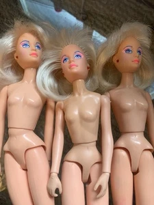 Lot Of 3 Vintage Hasbro Jem And The Holigrams Dolls - Picture 1 of 11