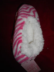 1 Pair Womens Snuggle Feet Non-Slip Slipper Size S/M 5-7 Soft Warm Slippers - Picture 1 of 4