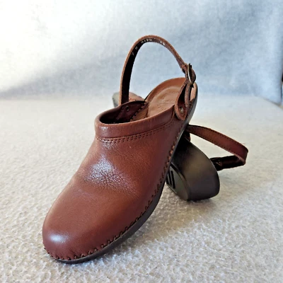 EUC Easy Spirit Contoured Leather Mule Adjustable Sling-Back Brown Womens US7N - Image 1 of 4