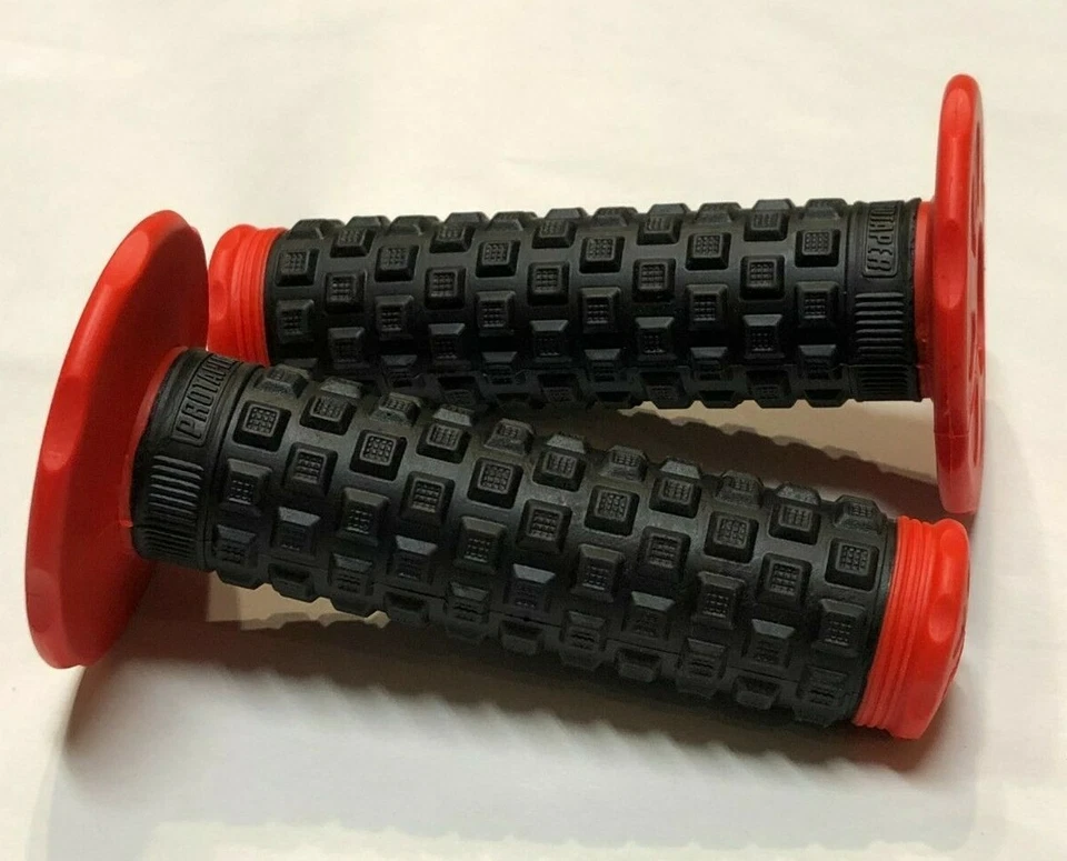 JUEGO DE MANILLAR SUPERIOR ALMOHADA 7/8 PULGADAS MX GRIP ATK BETA BSA BULTACO CZ DKW Rojo Foto 1 de 4