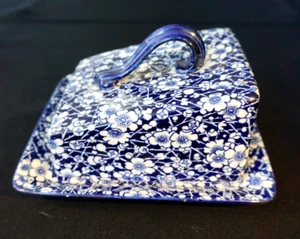 Beautiful Vintage Royal Doulton Covered Cheese Plate - Picture 1 of 4