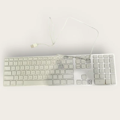 Genuine Apple A1243 Wired USB Keyboard w/Keypad for iMac, Mac Mini, Mac Pro - Image 1 of 4