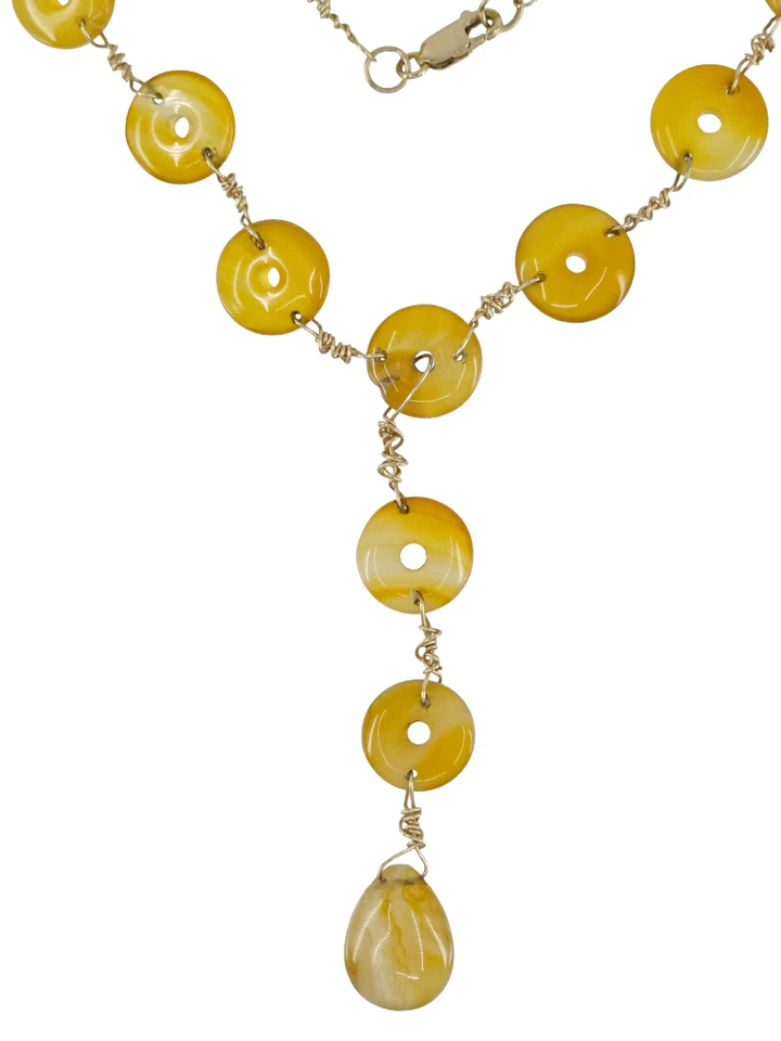 COLLAR DE TRABAJO DE ALAMBRE RELLENO DE ORO CON CUENTAS DE DONUT DE 13-14 mm de ágata amarilla natural de colección Foto 1 de 4