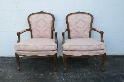 法国一对大号侧客厅壁炉椅2589 — 第 1/4 张图片