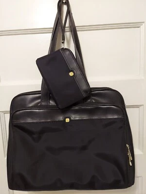 Swiss Army, The Rhea, Damas Negro/Rosa Rayas Estuche para Computadora y Bolsa a Juego  Foto 1 de 4