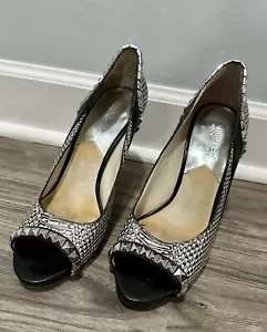 Michael Kors ELLA PEEP Toe Black White Silver Studded Leather Heel Shoe Sz 9 - Picture 1 of 8