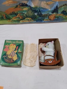 CRESTLINE MODERN TOYS MT BATTERY OPERATED MAKE-UP BEAR, OB - Picture 1 of 9