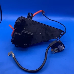 OEM 04-10 BMW E60 530xi Rear Power Distribution Junction Relay Fuse Box Block - Picture 1 of 6