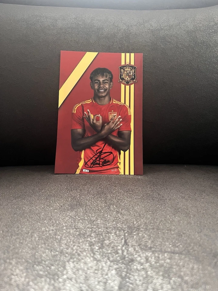 Lamin Yamal x SPANIEN (RFEF) Repro Autogramm 10.5x14.8 - Bild 1 von 1