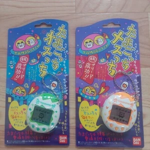 Bandai Tamagotchi Osutchi Mesutchi weiß grün weiß orange 2er Set JP gebraucht - Bild 1 von 6