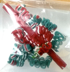 Caramelo cinta de Navidad artesanal miniatura para casa de muñecas de Lorraine Adinolfi 1:12 NUEVO - Imagen 1 de 11