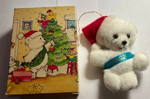 Avon 1982 Baby Christbaumschmuck mit Karton Vintage - Bild 1 von 2