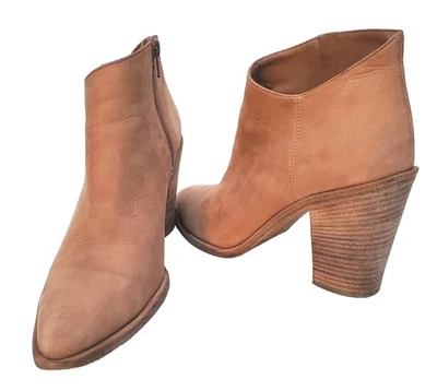 Botines Vince Easton Hechos en Italia Lujo Gamuza Nubuck Cuero Talla 8.5 Tostados Foto 1 de 4