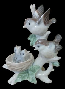 Vintage Otagiri blaue Vögel Babys im Nest Figuren Spatz Porzellan Japan - Bild 1 von 4