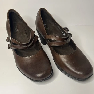 Женские сгибаемые коричневые каблуки Clarks размер 6,5 M - Изображение 1 из 4