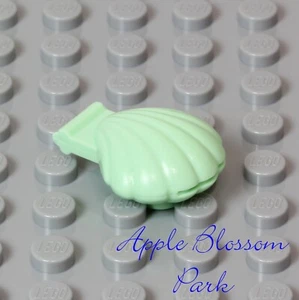 NEW Lego Belville Light GREEN CLAM SHELL - Minifig Friends Ocean Sea Animal - Picture 1 of 3