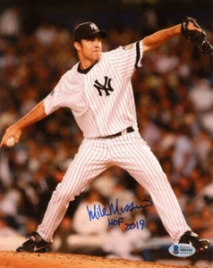 MIKE MUSSINA SIGNED AUTOGRAPHED 8x10 PHOTO + HOF 19 NEW YORK YANKEES BECKETT BAS - Picture 1 of 2